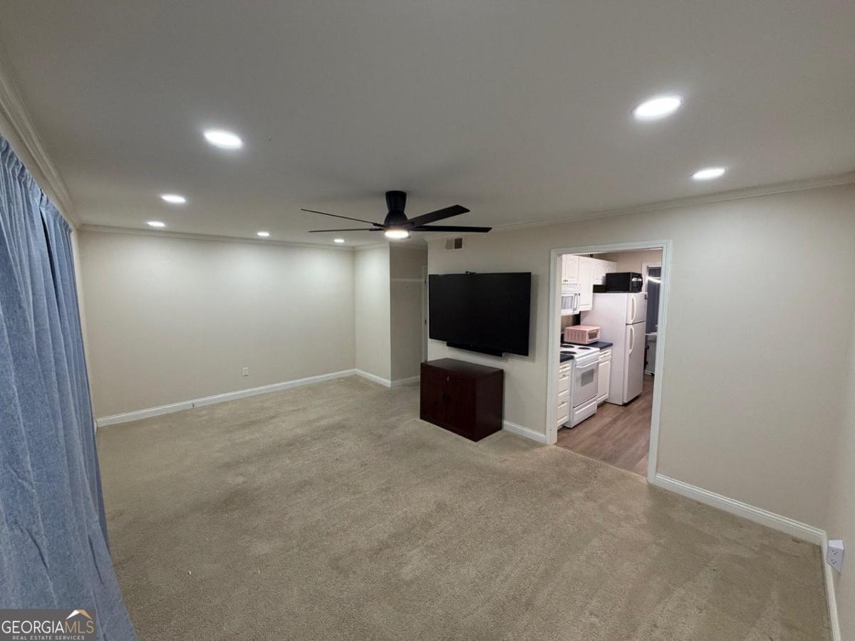 1804 Ashborough Way Se # L Property Photo 3