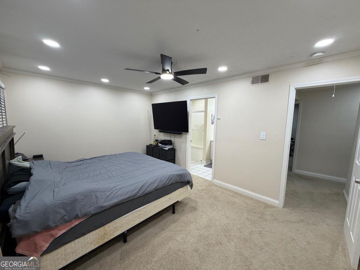 1804 Ashborough Way Se # L Property Photo 16