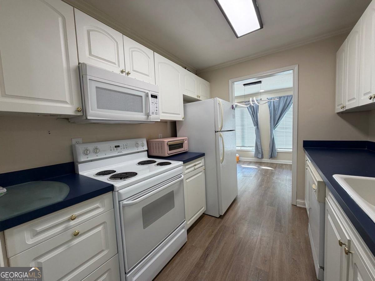 1804 Ashborough Way Se # L Property Photo 24