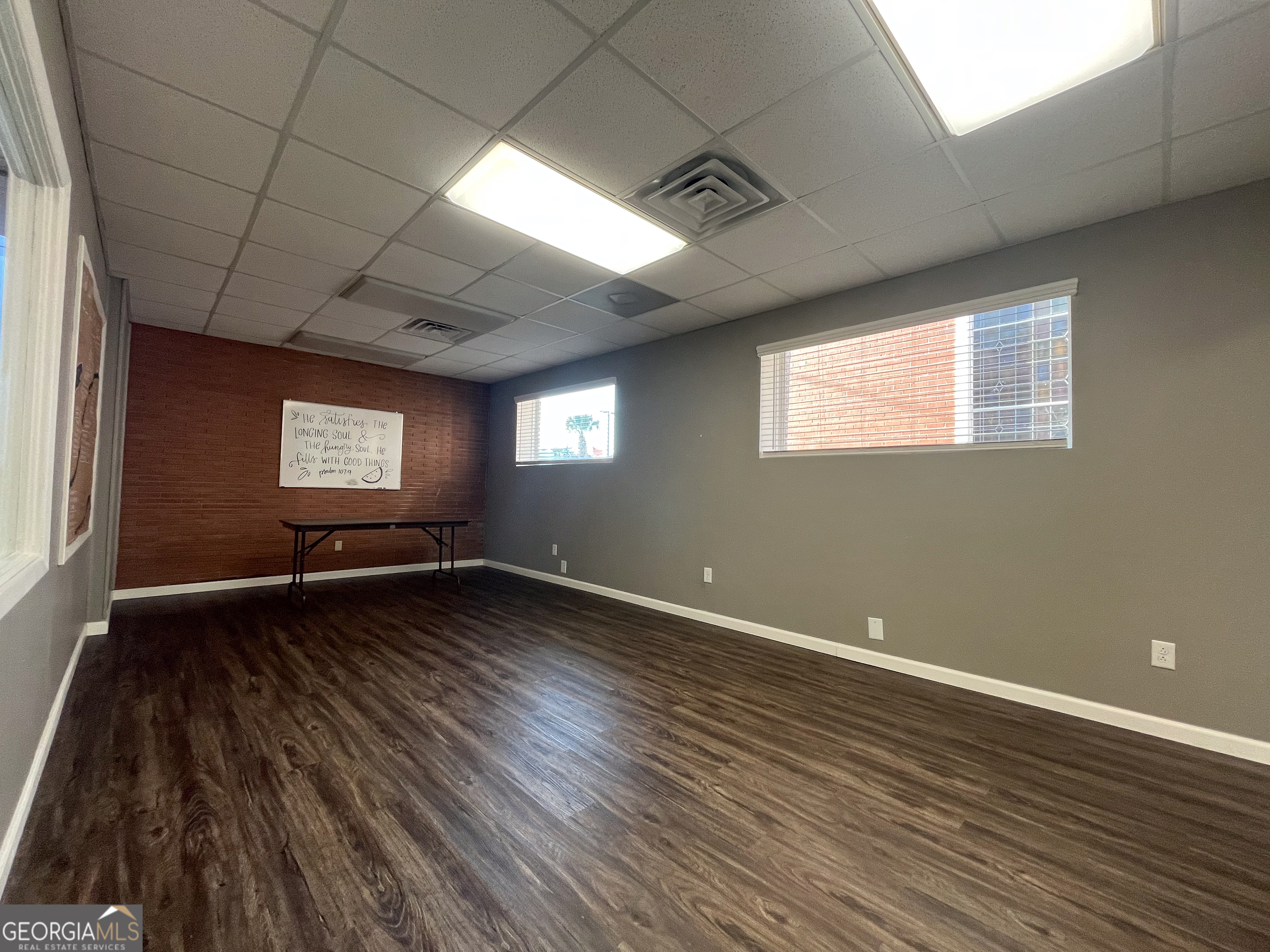 209 N Jefferson Street Property Photo 62