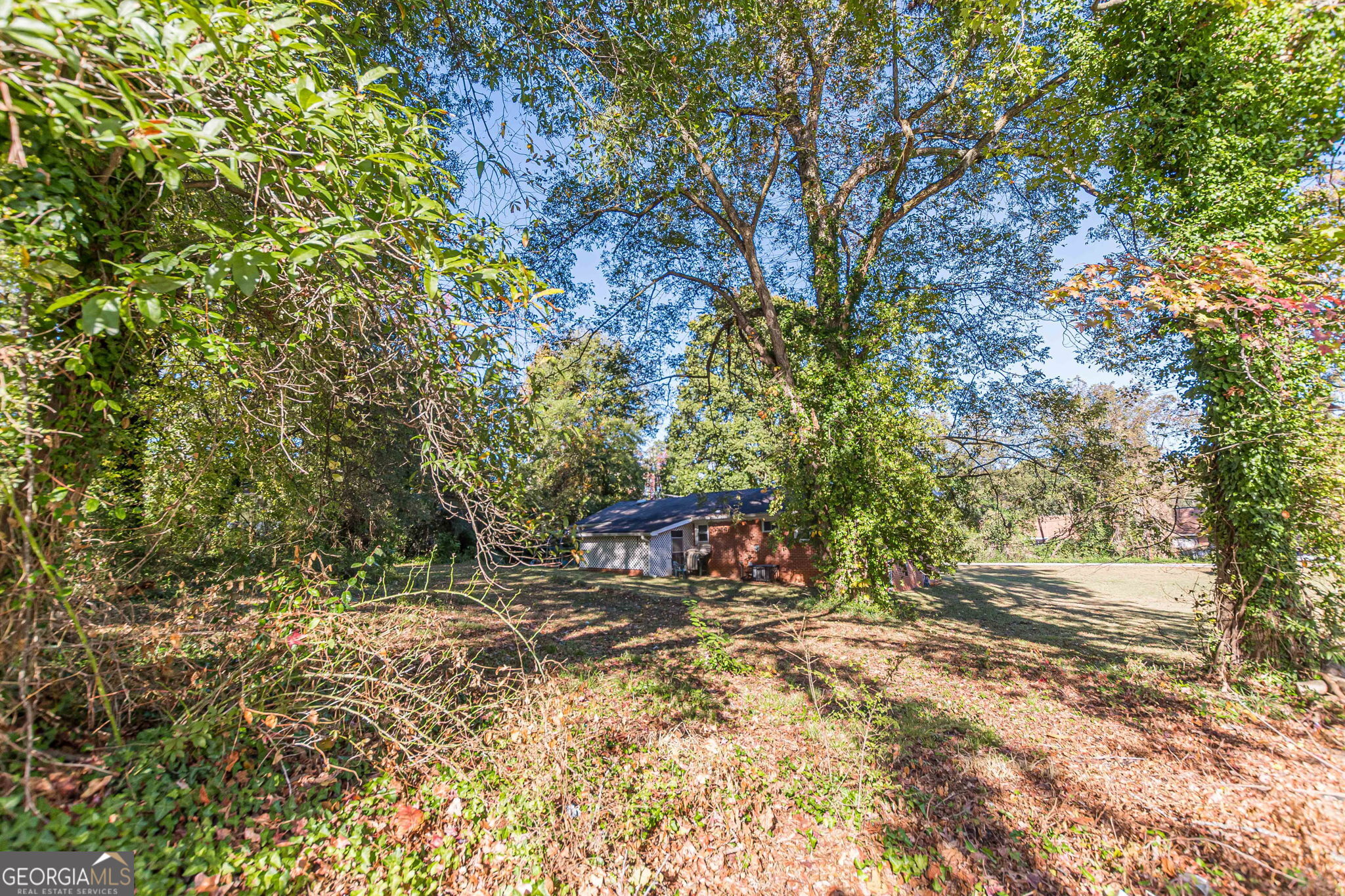 437 Oak Drive Property Photo 2