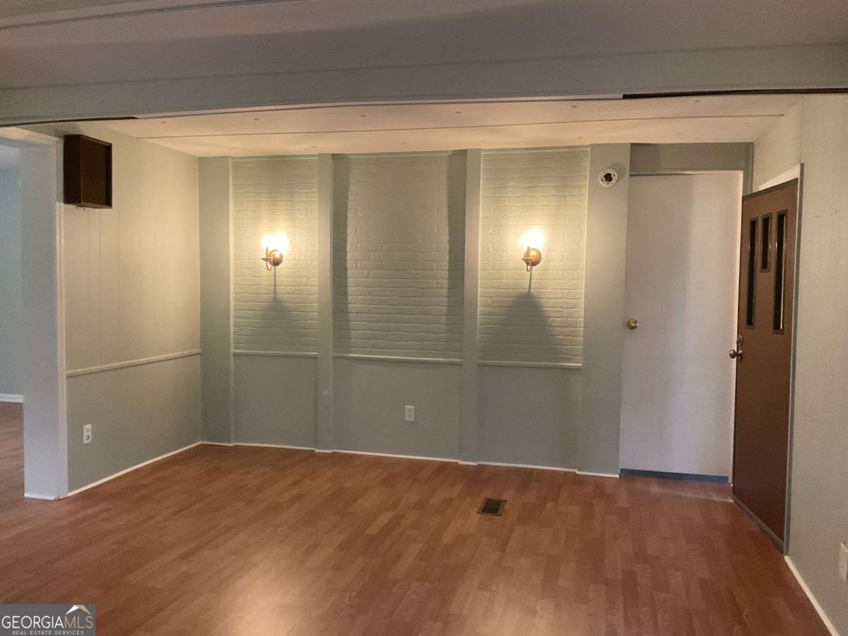 76 Jacqueline Drive Property Photo 4