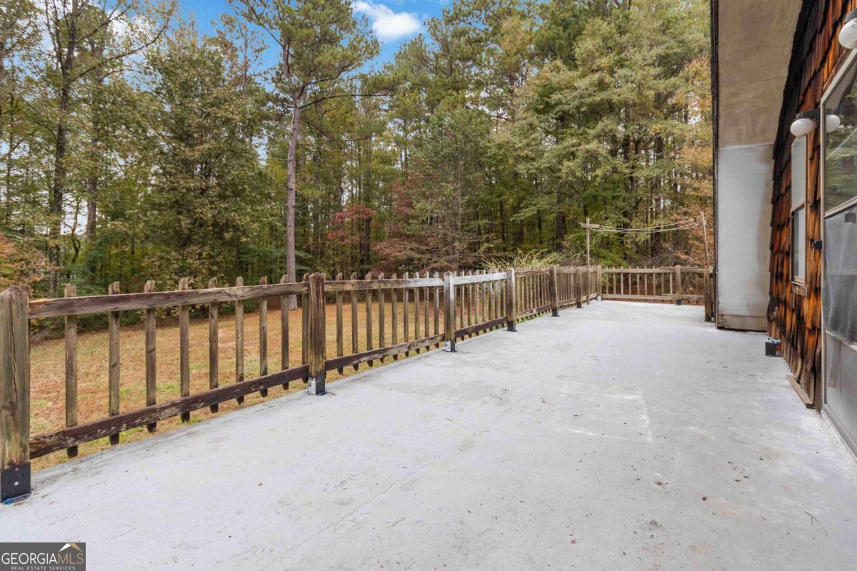 170 Pebble Path Property Photo 4