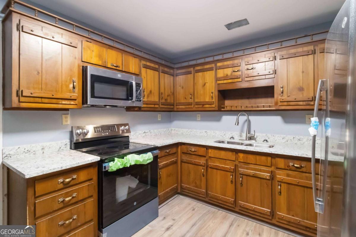 170 Pebble Path Property Photo 25