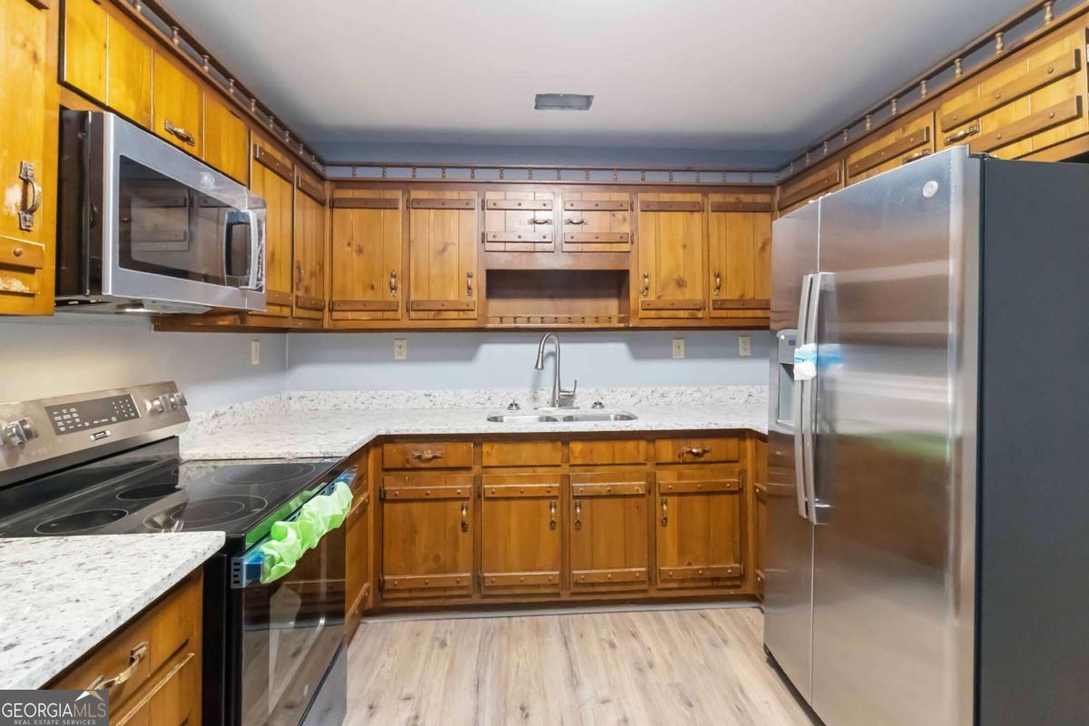 170 Pebble Path Property Photo 26