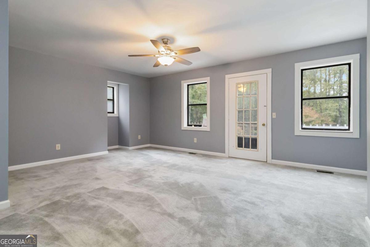 170 Pebble Path Property Photo 37