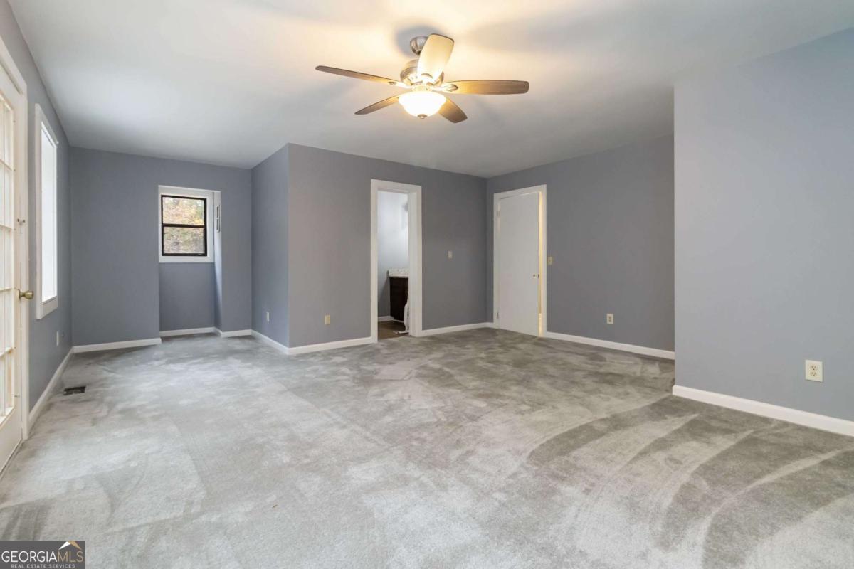170 Pebble Path Property Photo 38
