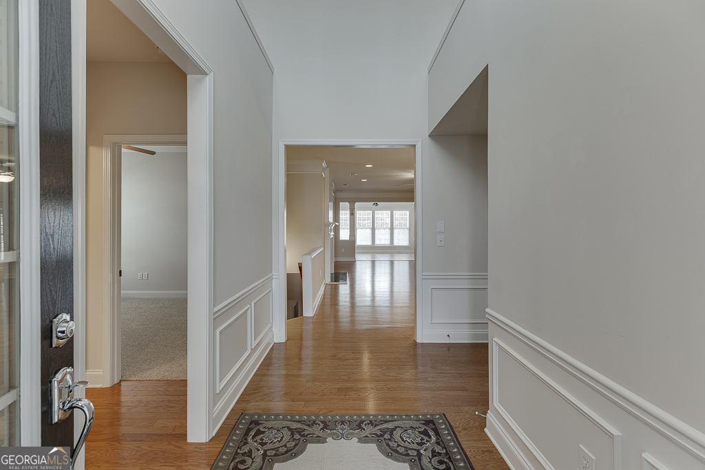 6407 Lantern Ridge Property Photo 3