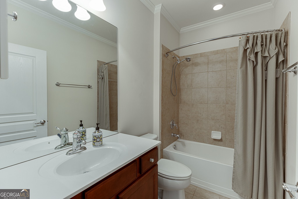 6407 Lantern Ridge Property Photo 9