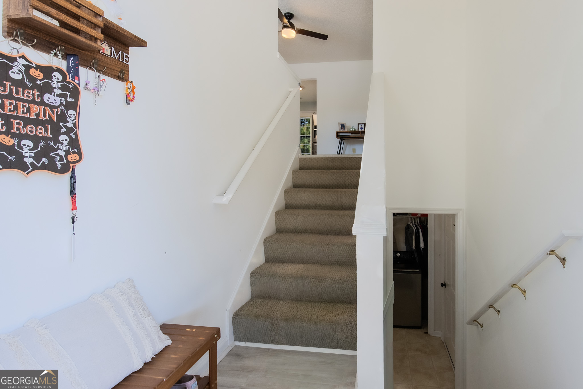 29 Springwater Drive Property Photo 8