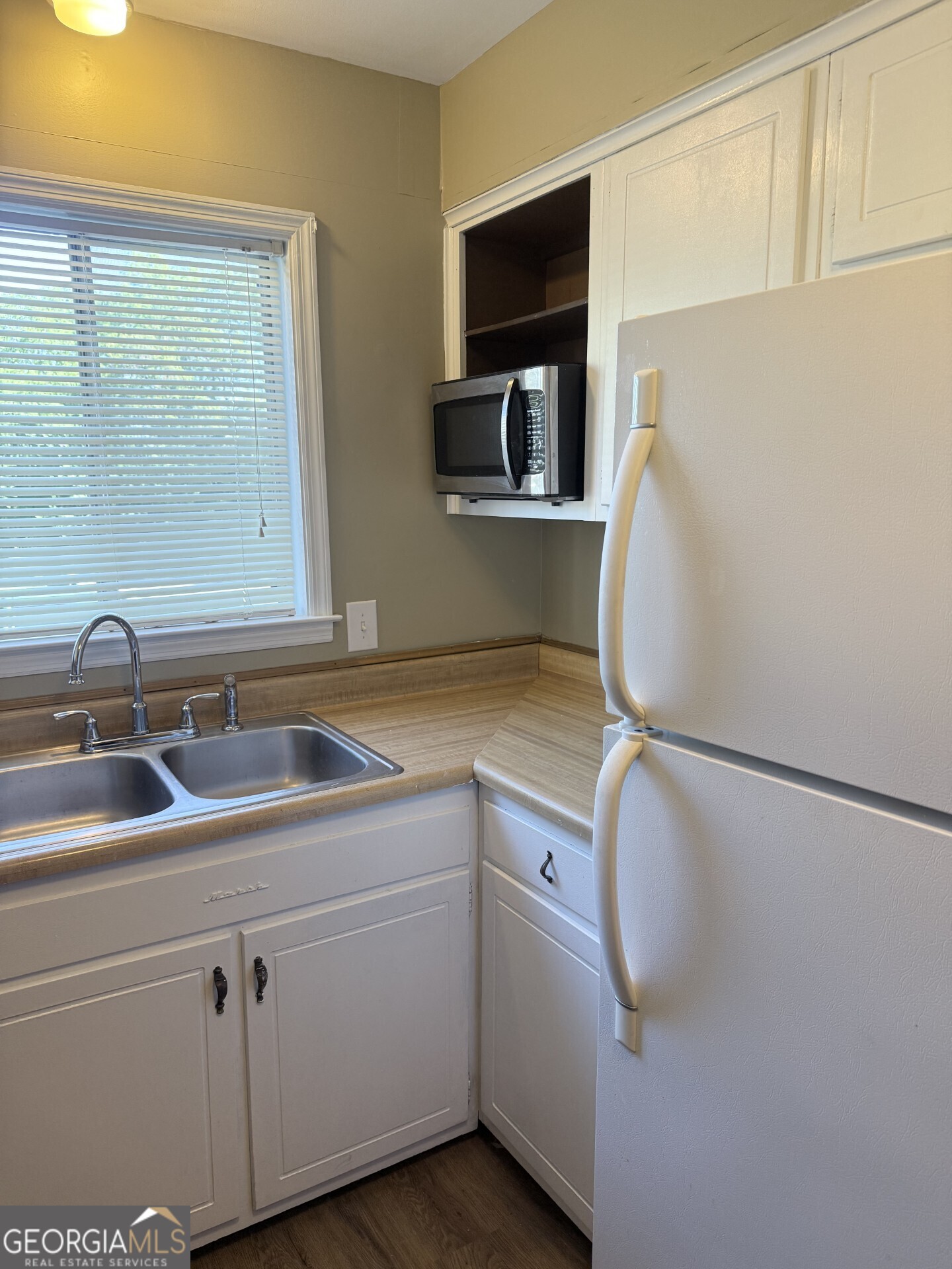 615 Willow Creek Drive Property Photo 13
