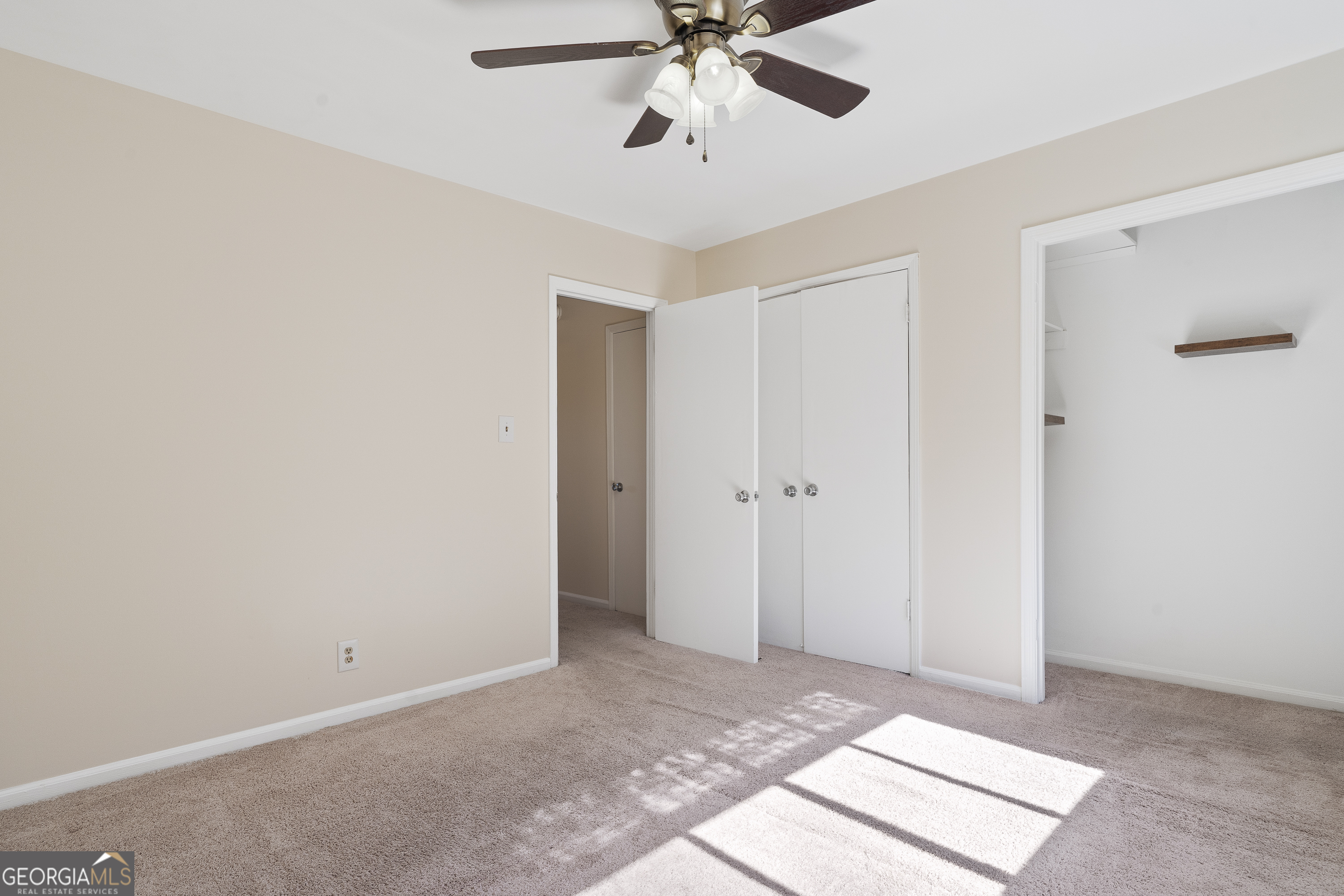 615 Willow Creek Drive Property Photo 20