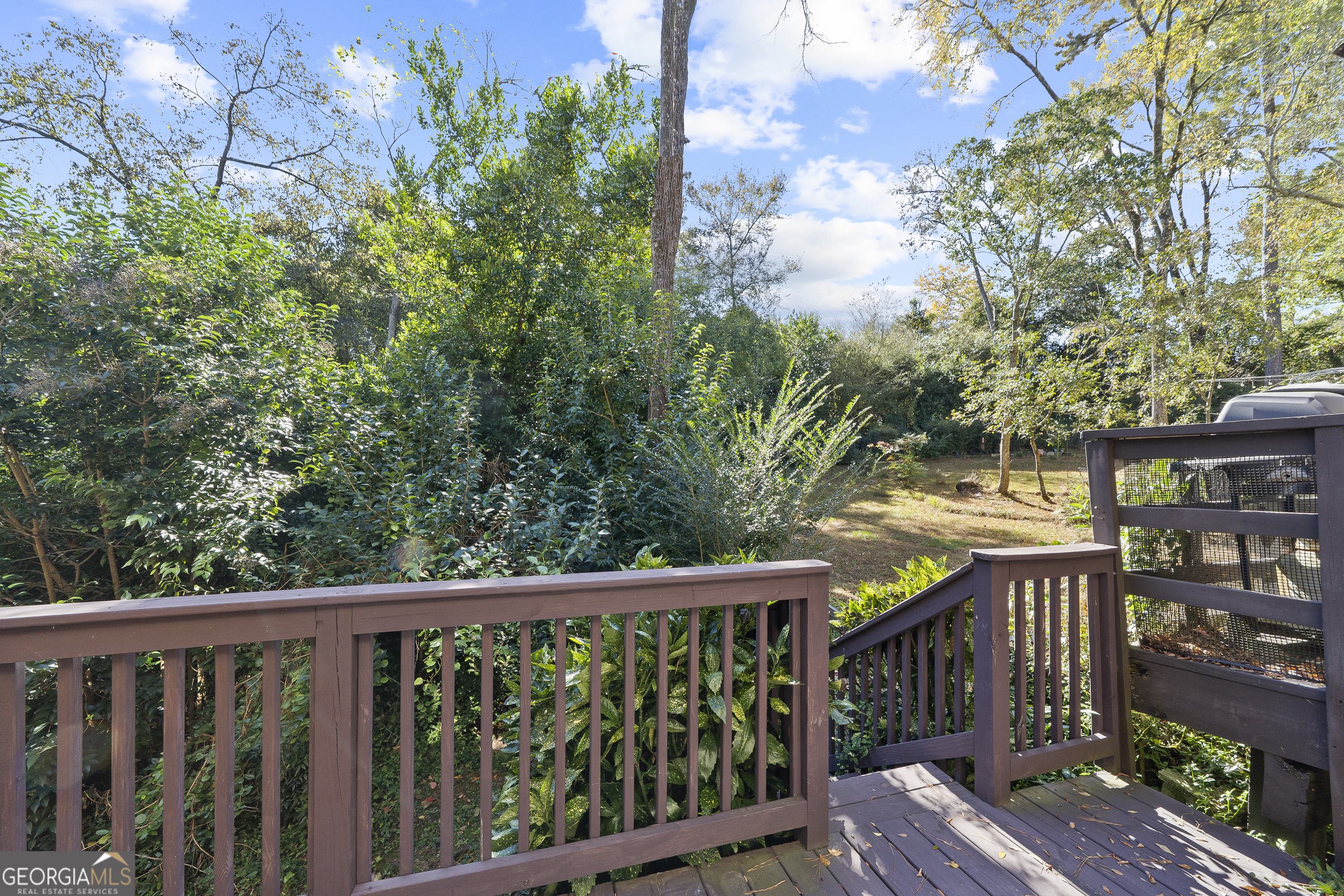 615 Willow Creek Drive Property Photo 24