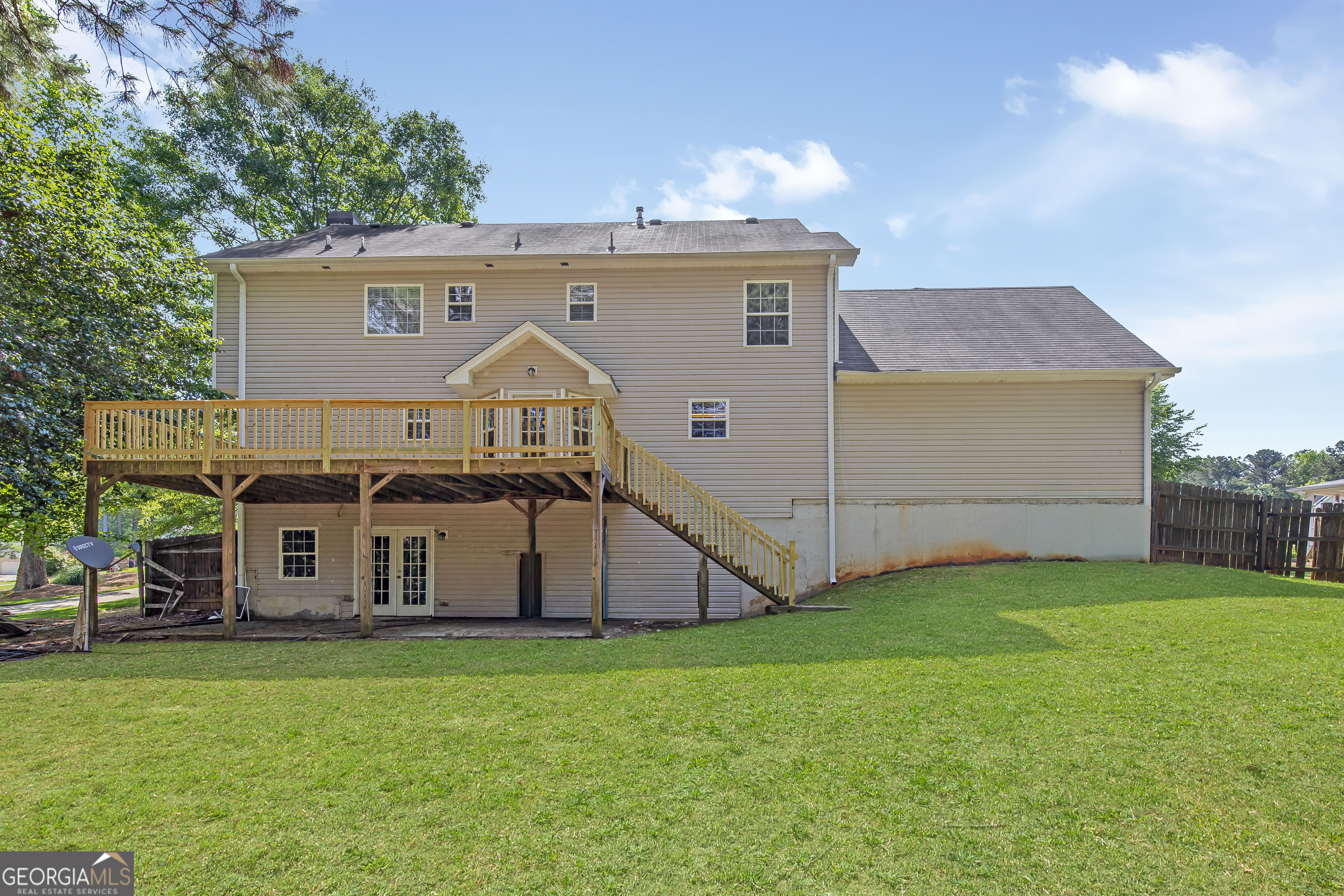 178 Hunters Mill Drive Property Photo 4