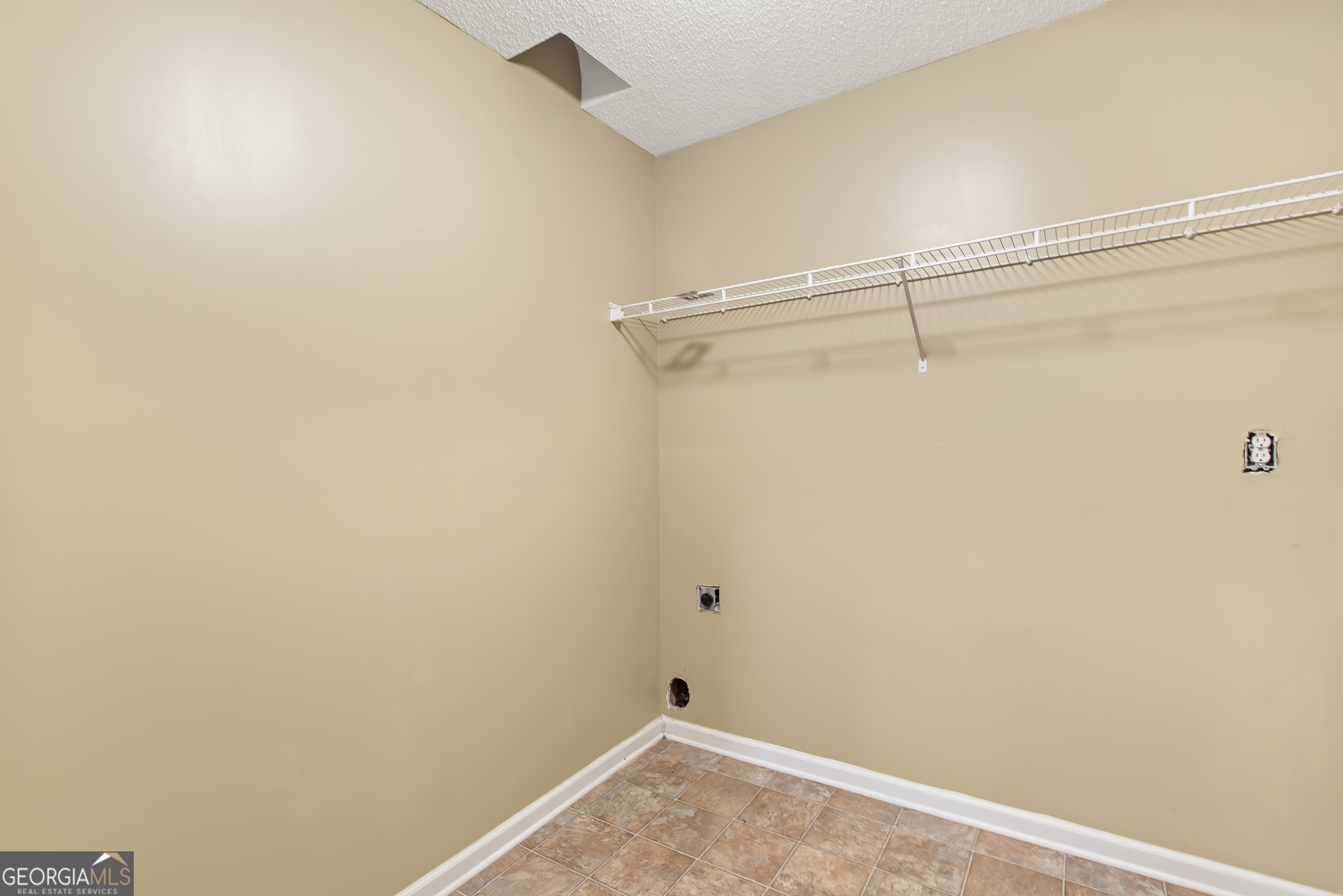 178 Hunters Mill Drive Property Photo 29