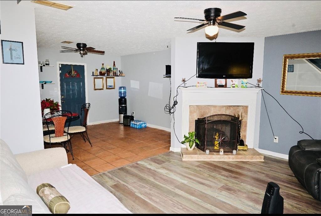 145 Turning Point Property Photo 6