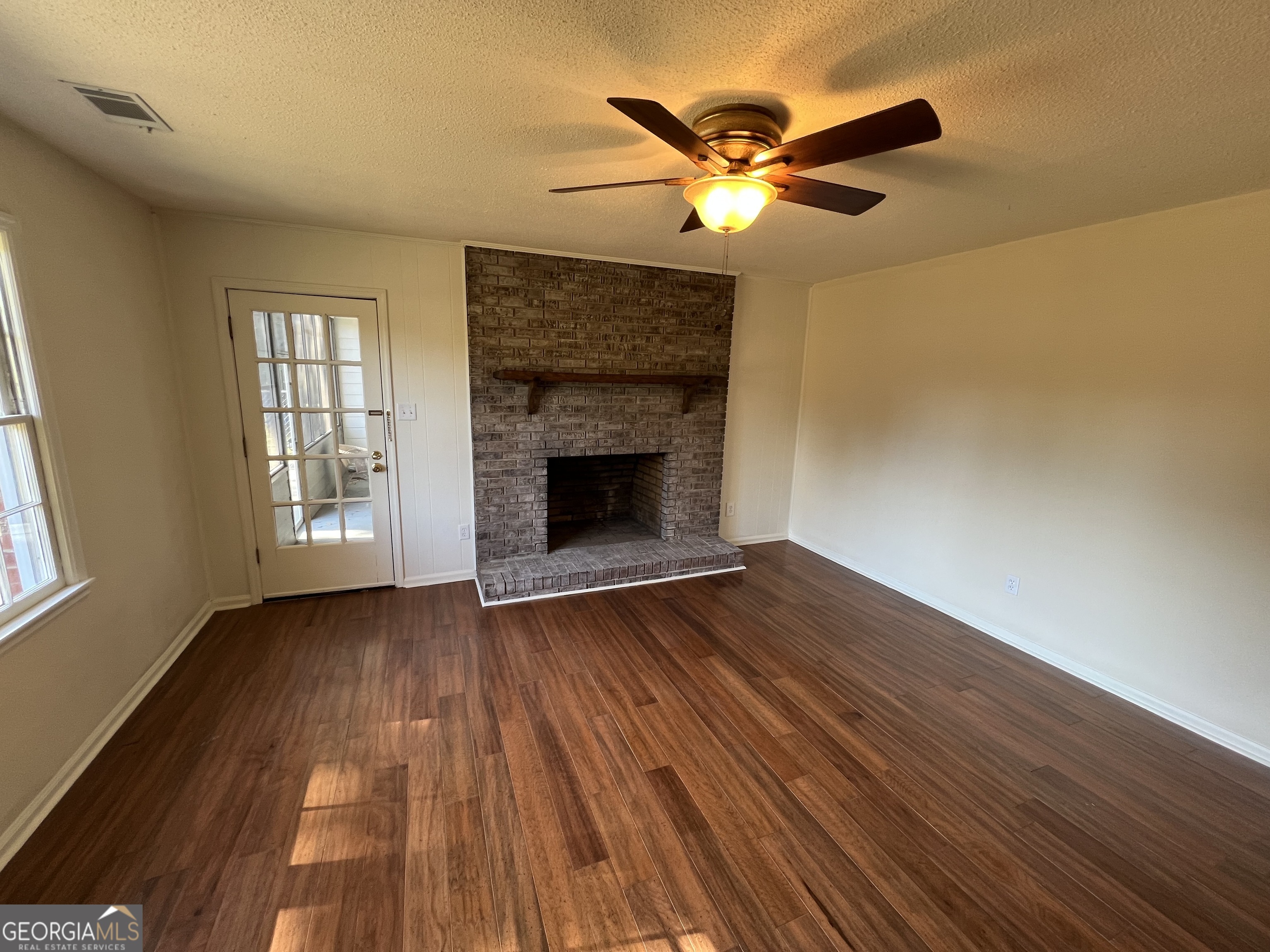 311 Fairmont Drive Property Photo 9