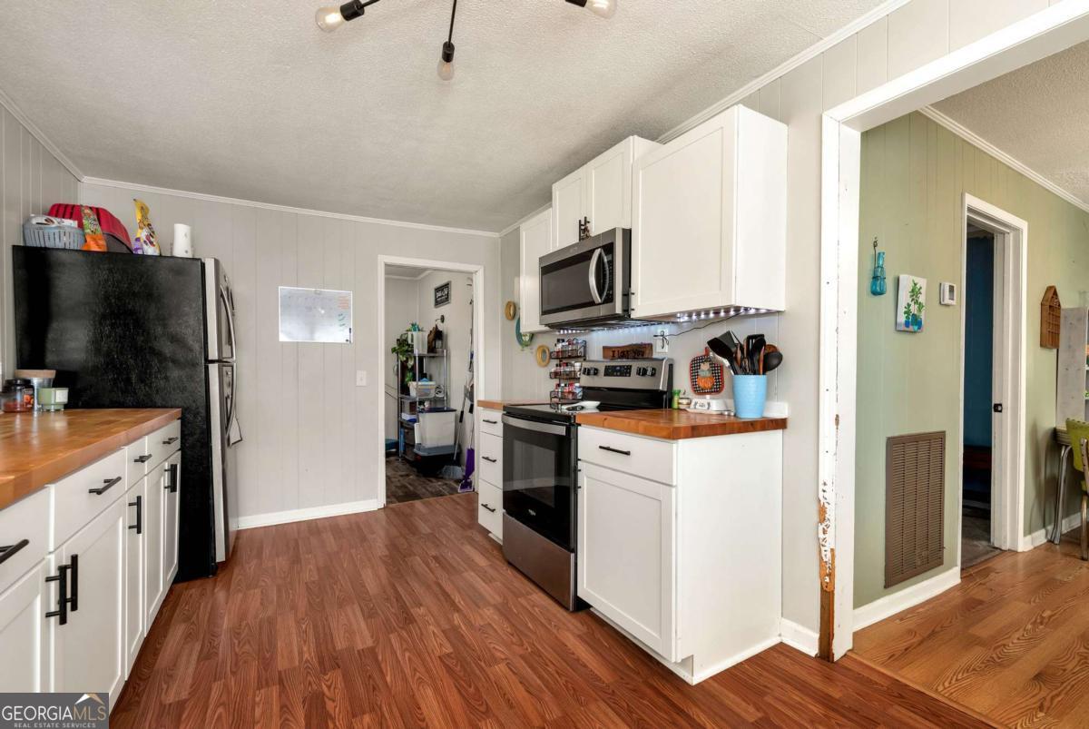 111 College Avenue Property Photo 10