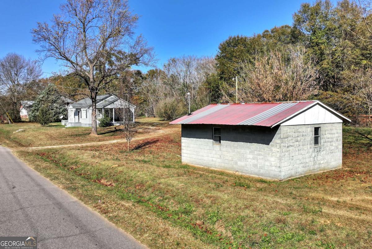 111 College Avenue Property Photo 27