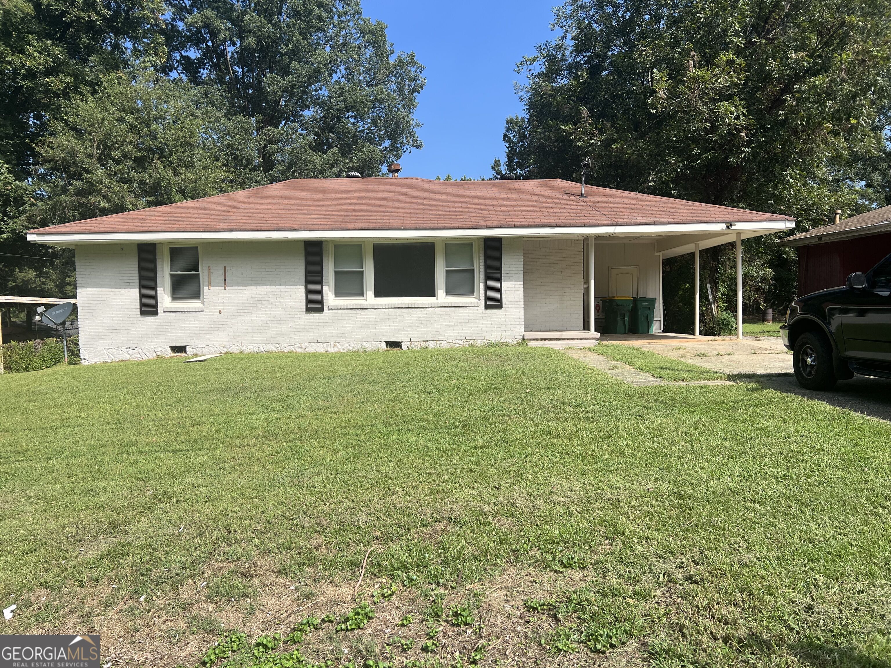 784 Springvalley Drive Property Photo 2