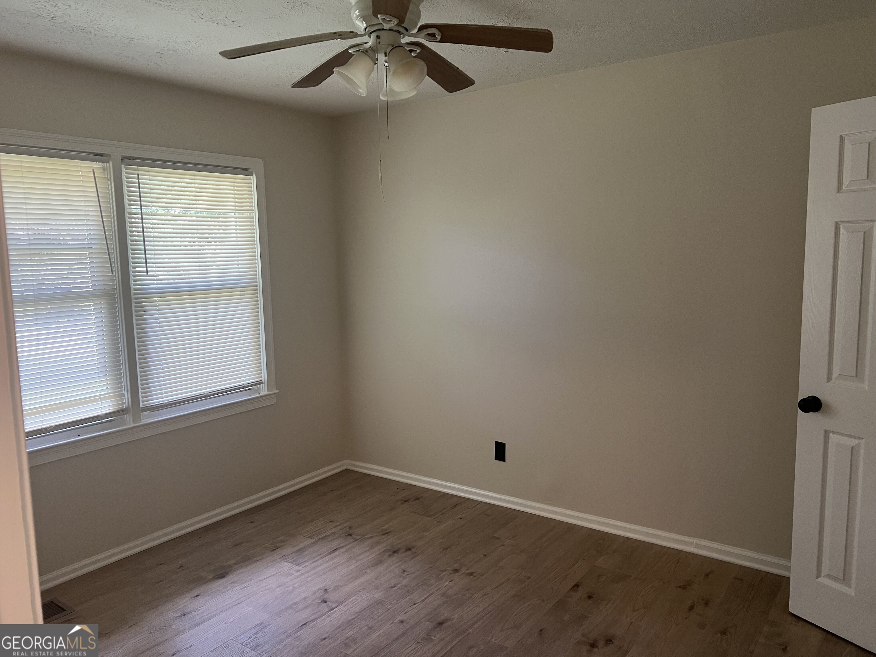 784 Springvalley Drive Property Photo 12