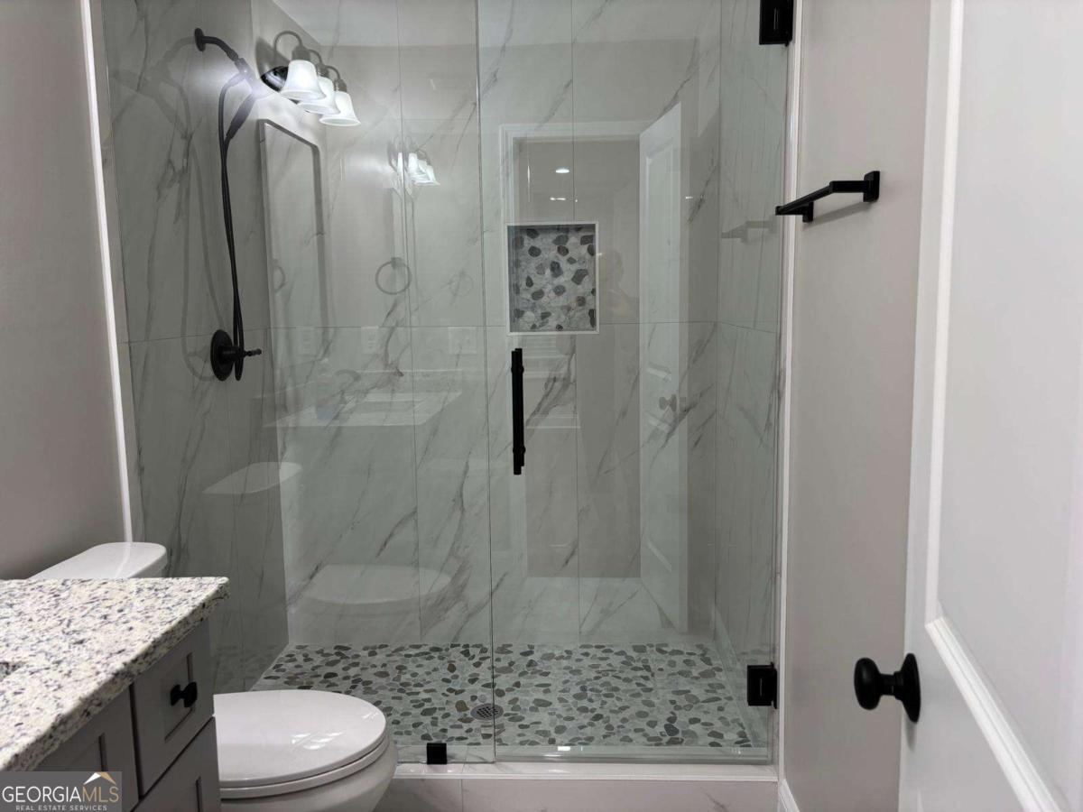 2485 Ortega Way Property Photo 24