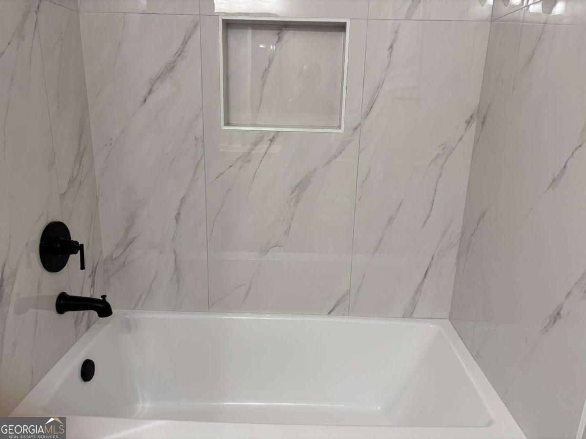 2485 Ortega Way Property Photo 25