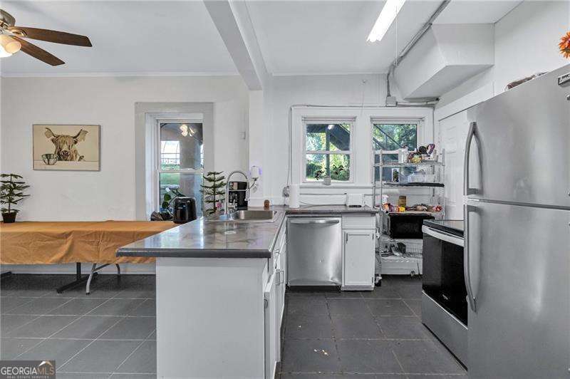 779 Atwood Street Sw Property Photo 10