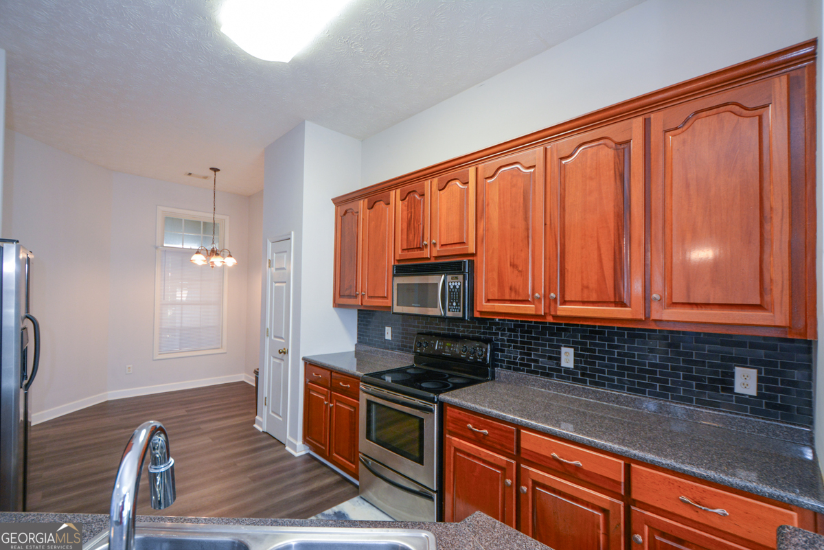131 Greison Trail Property Photo 11