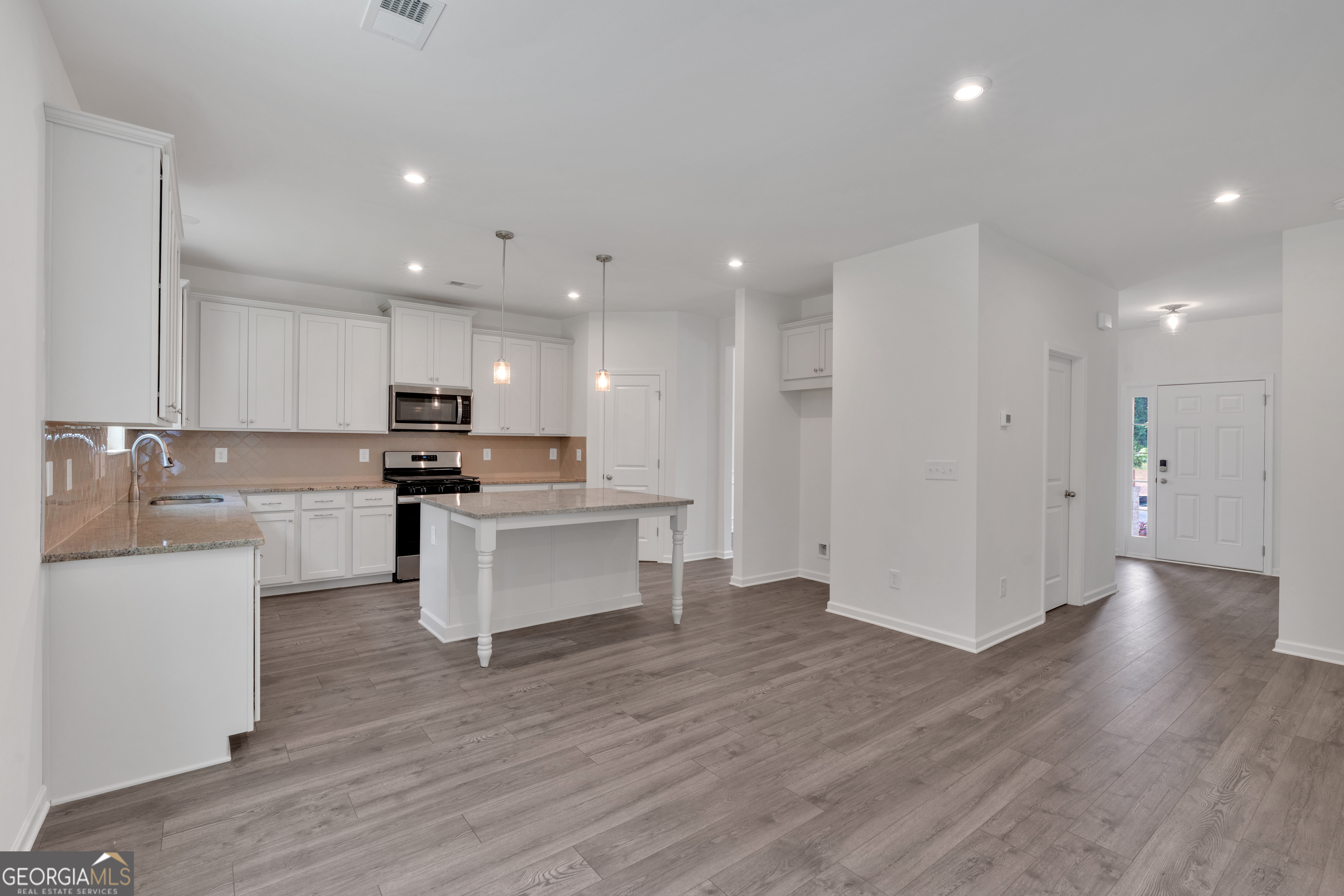373 Waterbluff Drive Property Photo 10