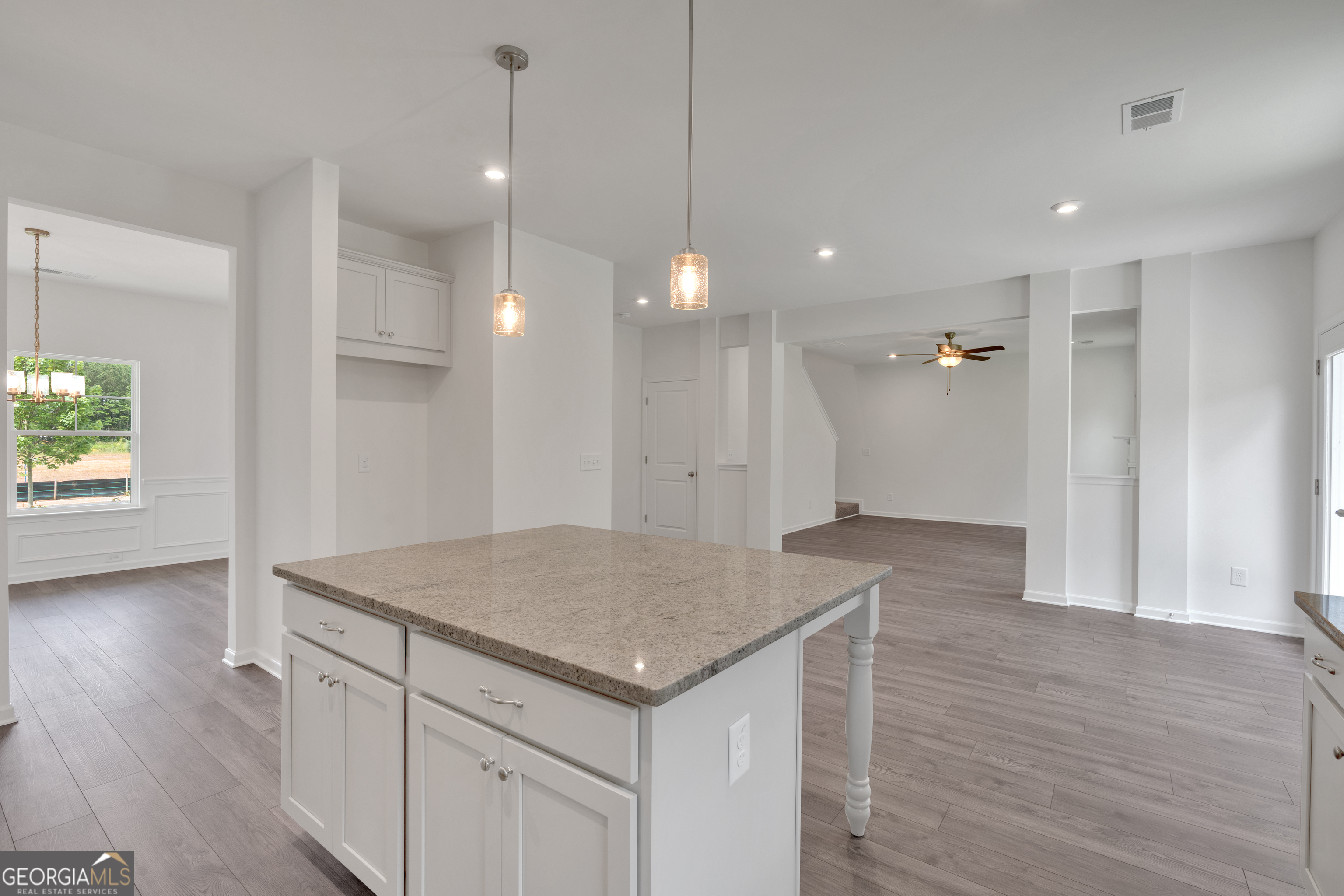 373 Waterbluff Drive Property Photo 15
