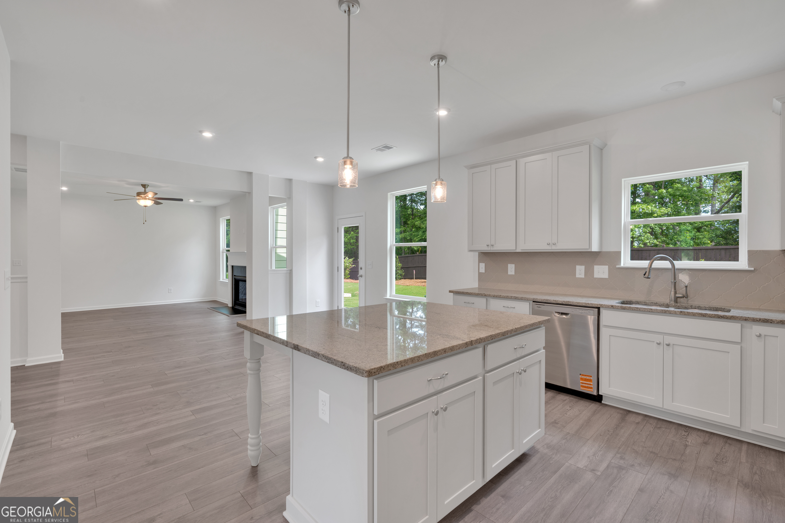 373 Waterbluff Drive Property Photo 16