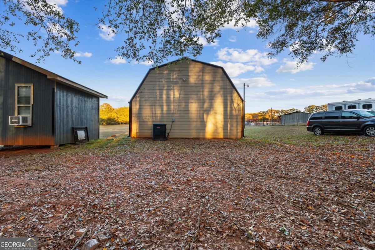 1740 Gratis Road Property Photo 6