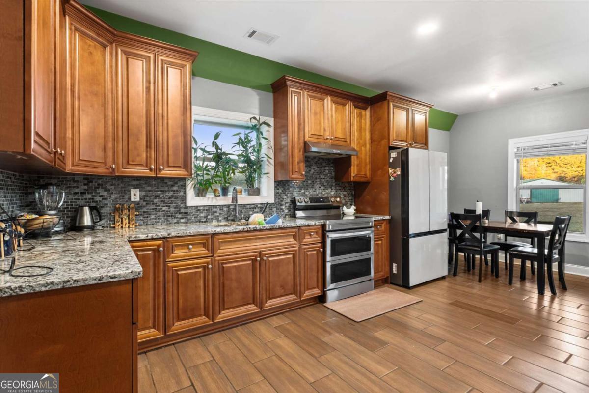1740 Gratis Road Property Photo 11