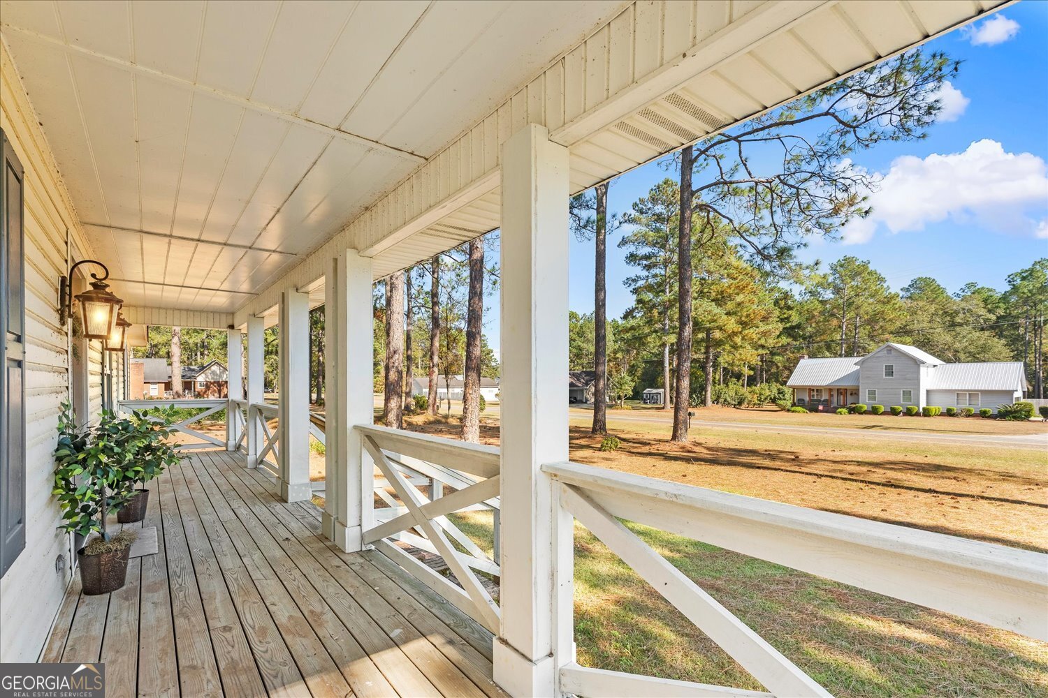410 Indian Trail Property Photo 4