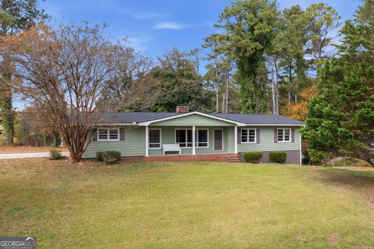14 Se Mitchell Circle Property Photo 2