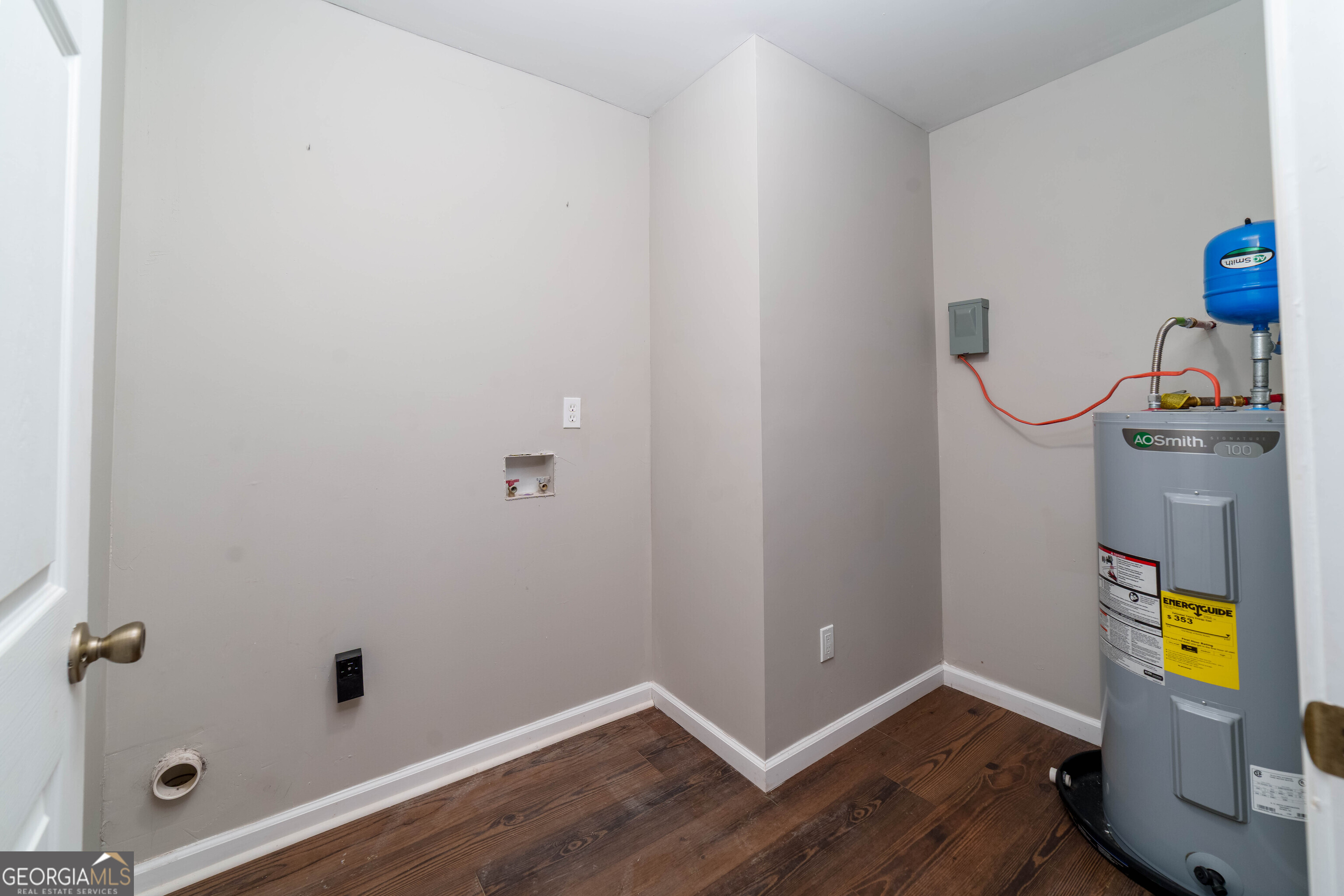 5611 Sweetwater Avenue Property Photo 37