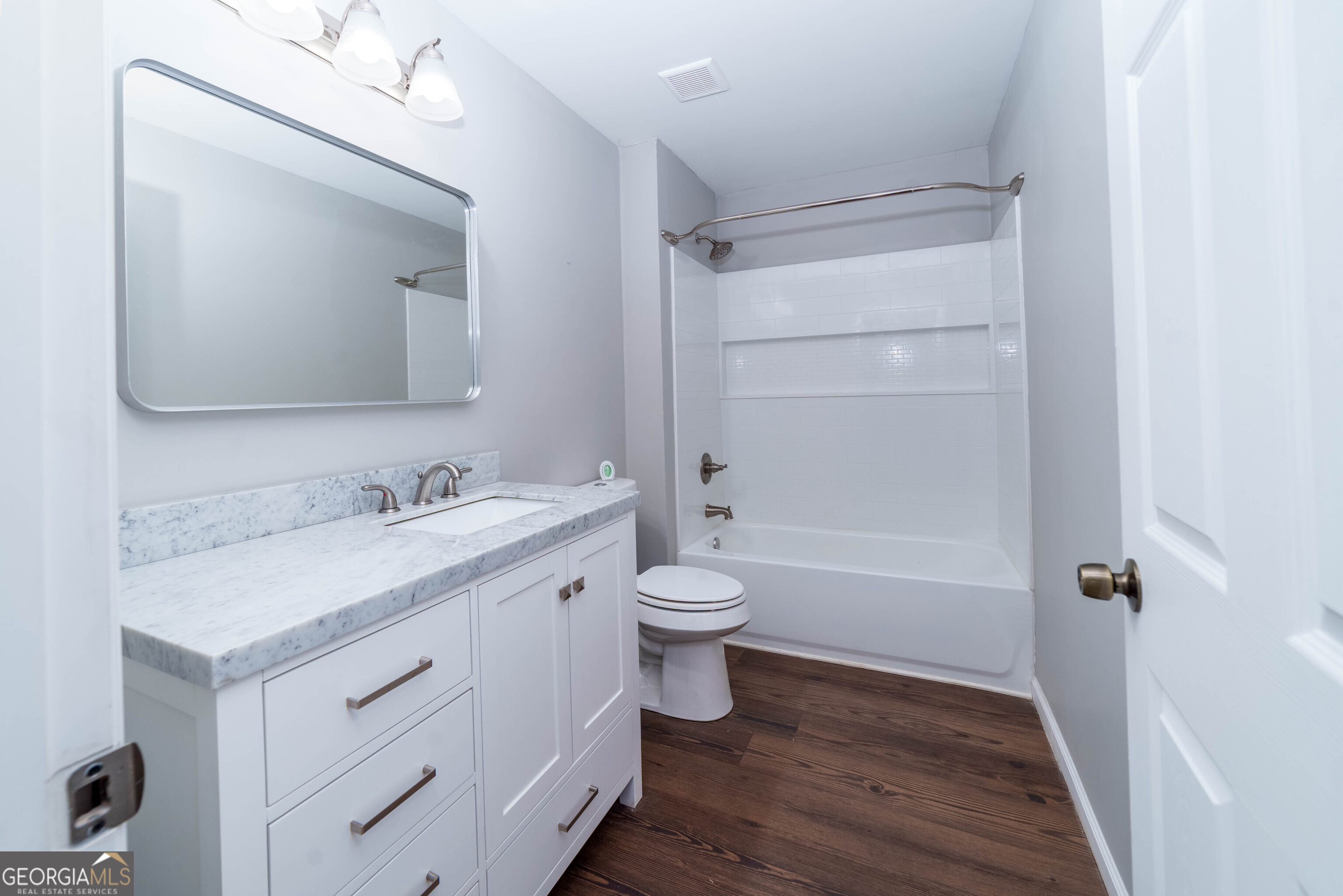 5611 Sweetwater Avenue Property Photo 43