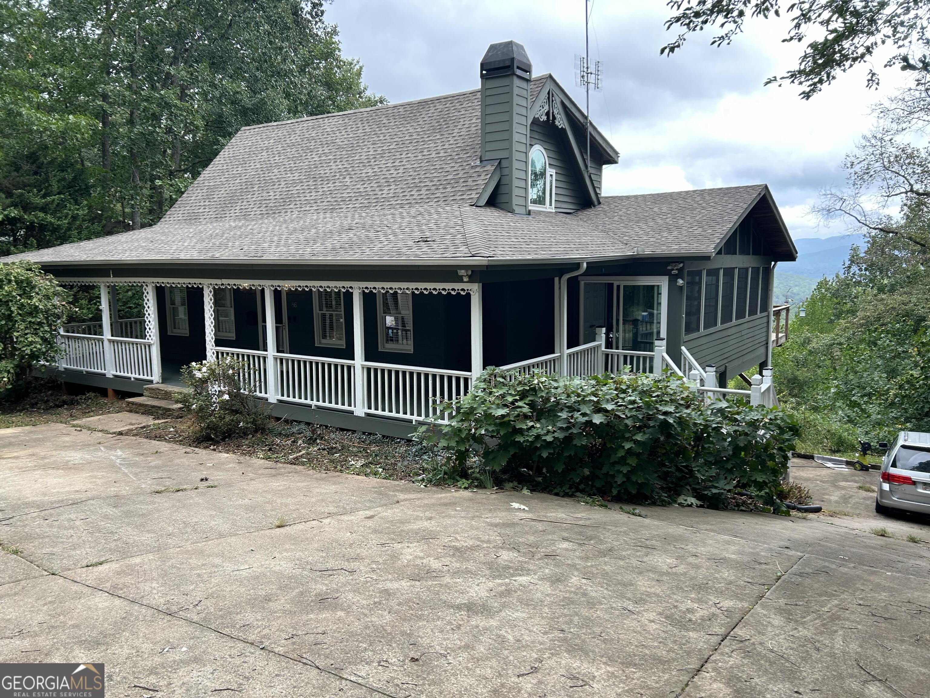 86 Yonah View Property Photo 1