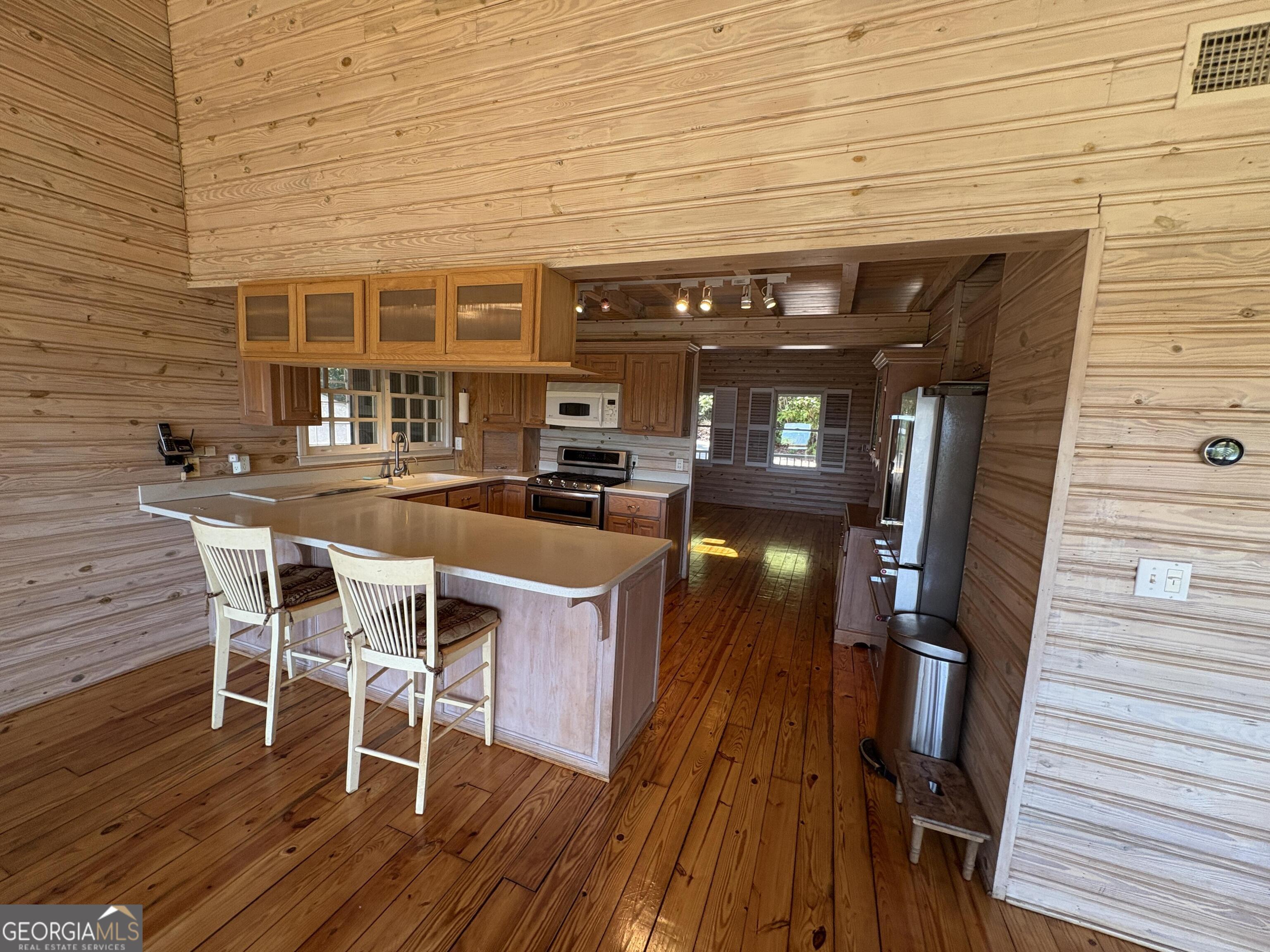 86 Yonah View Property Photo 11