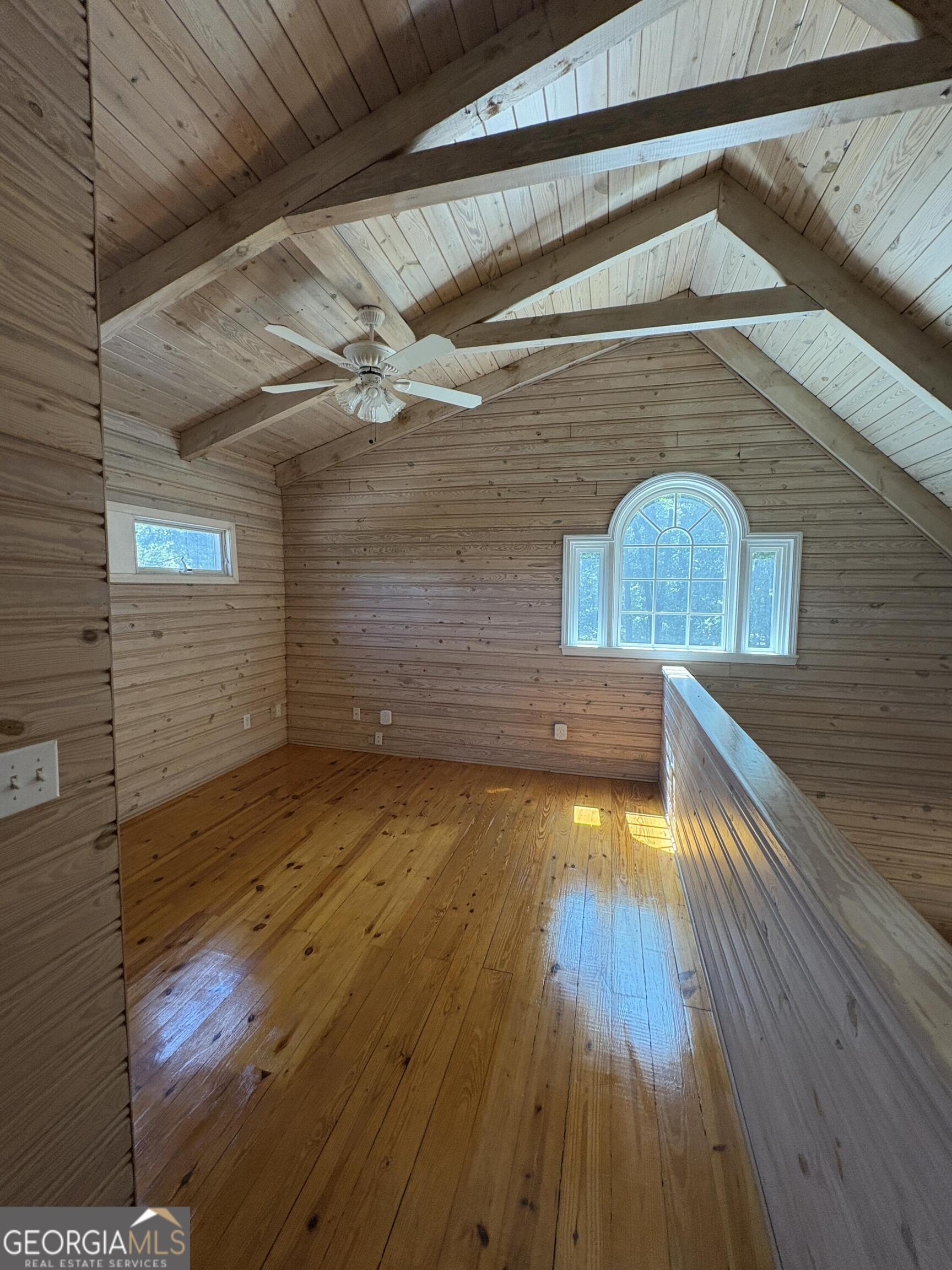 86 Yonah View Property Photo 16
