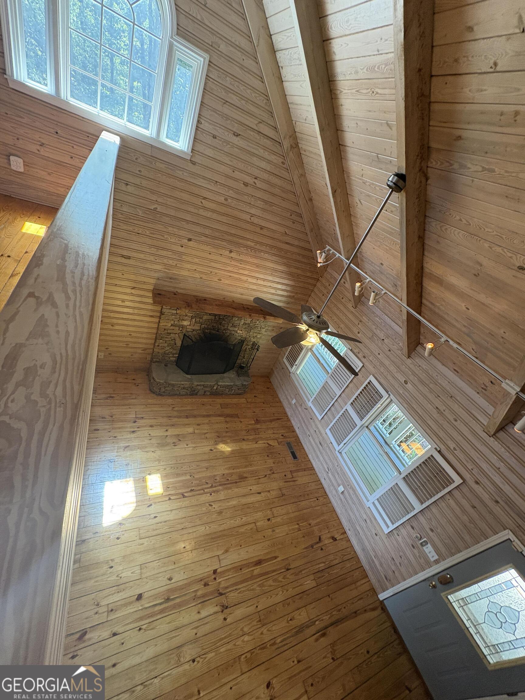 86 Yonah View Property Photo 17