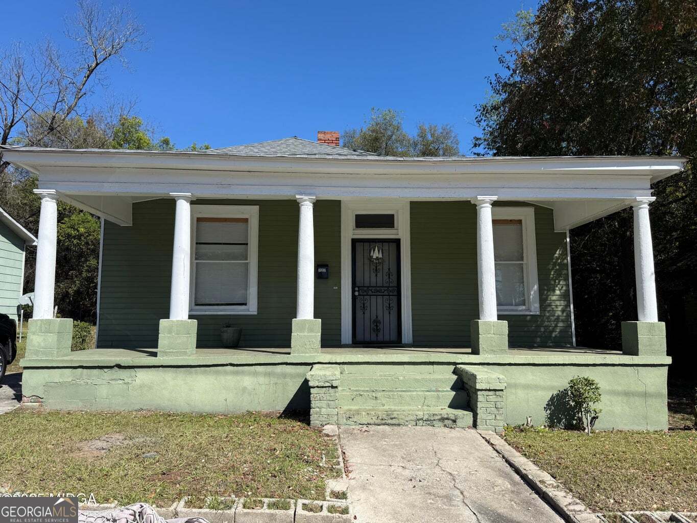 727 E Williams Street Property Photo 1