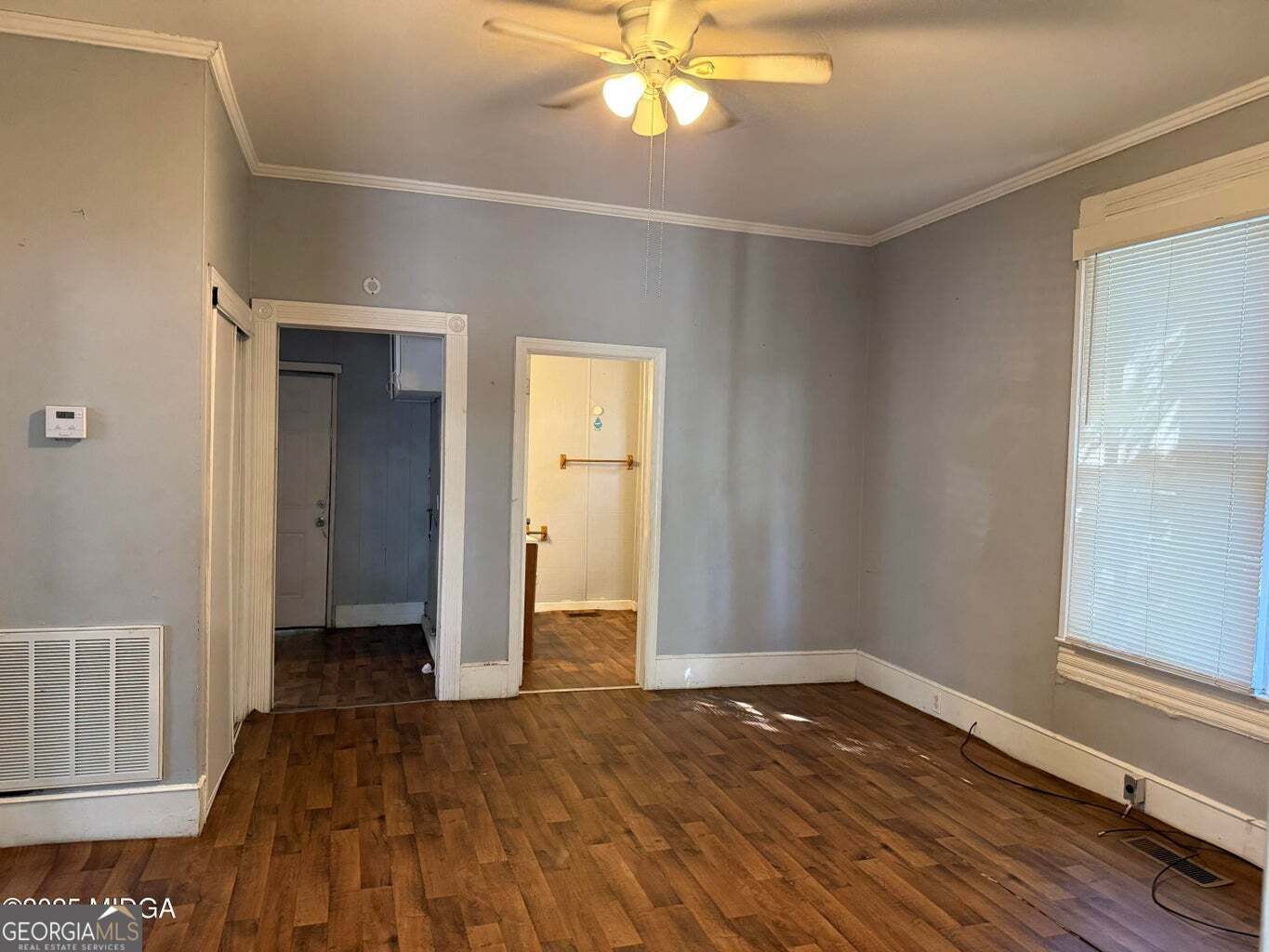 727 E Williams Street Property Photo 5