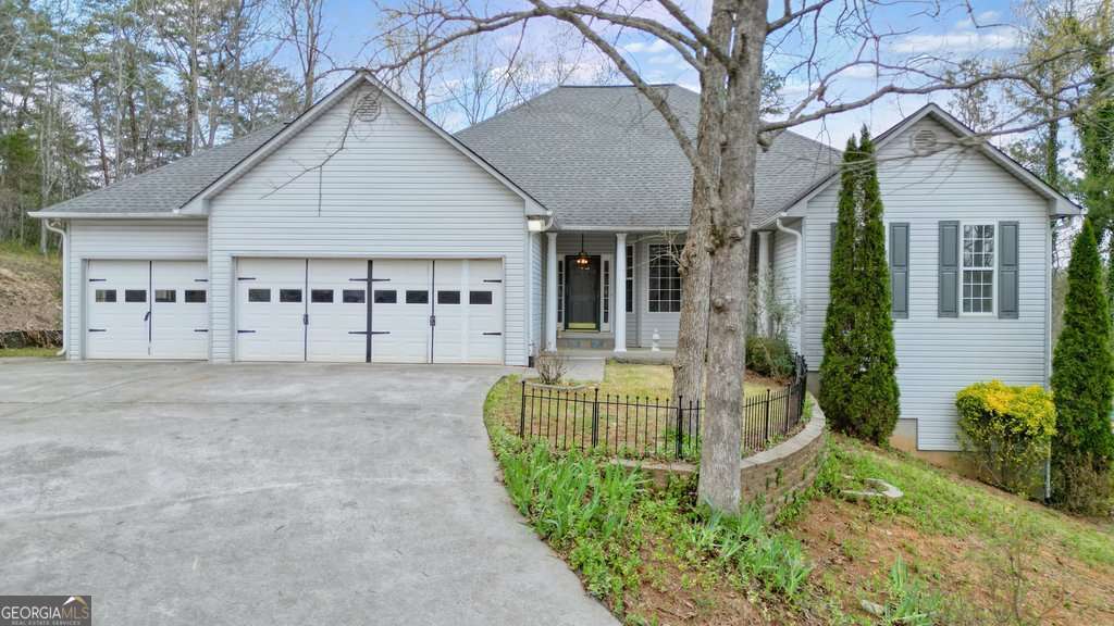 865 Old Mill Lane Property Photo 2