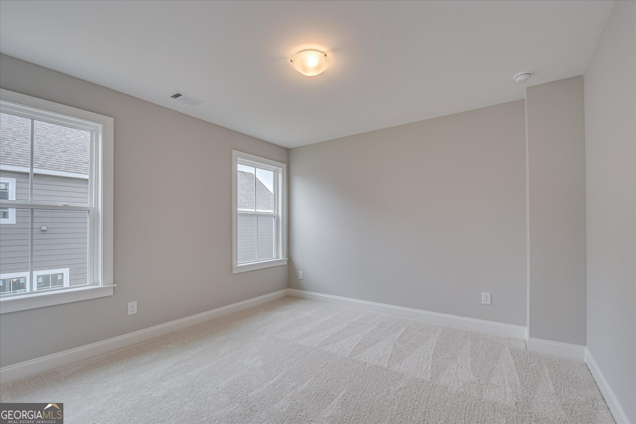 917 Walker Point Property Photo 37