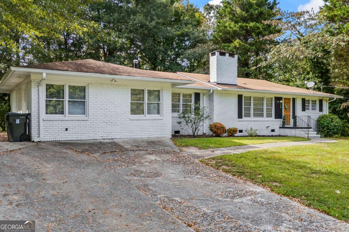 110 Valley Road Property Photo 3