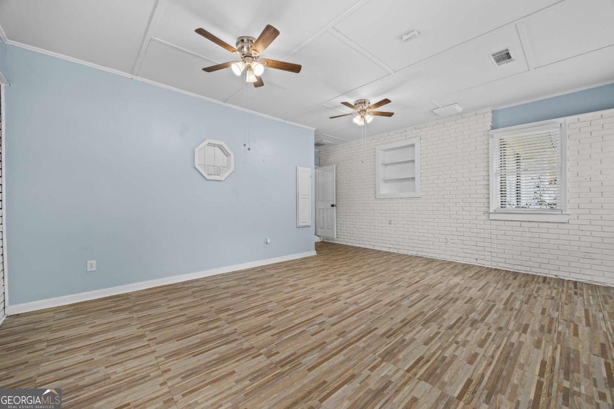 110 Valley Road Property Photo 34