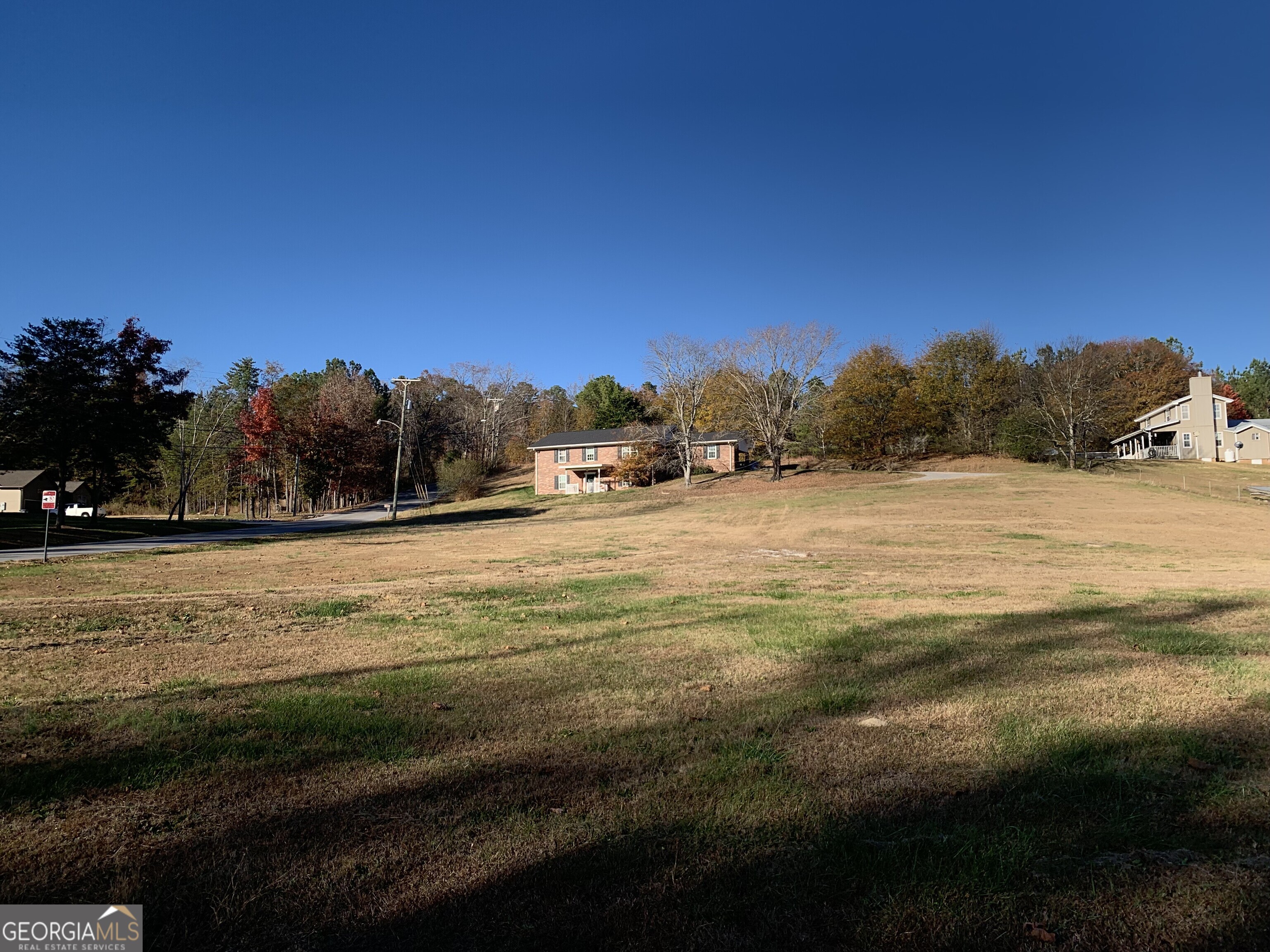 2 Skyline Heights Property Photo 1