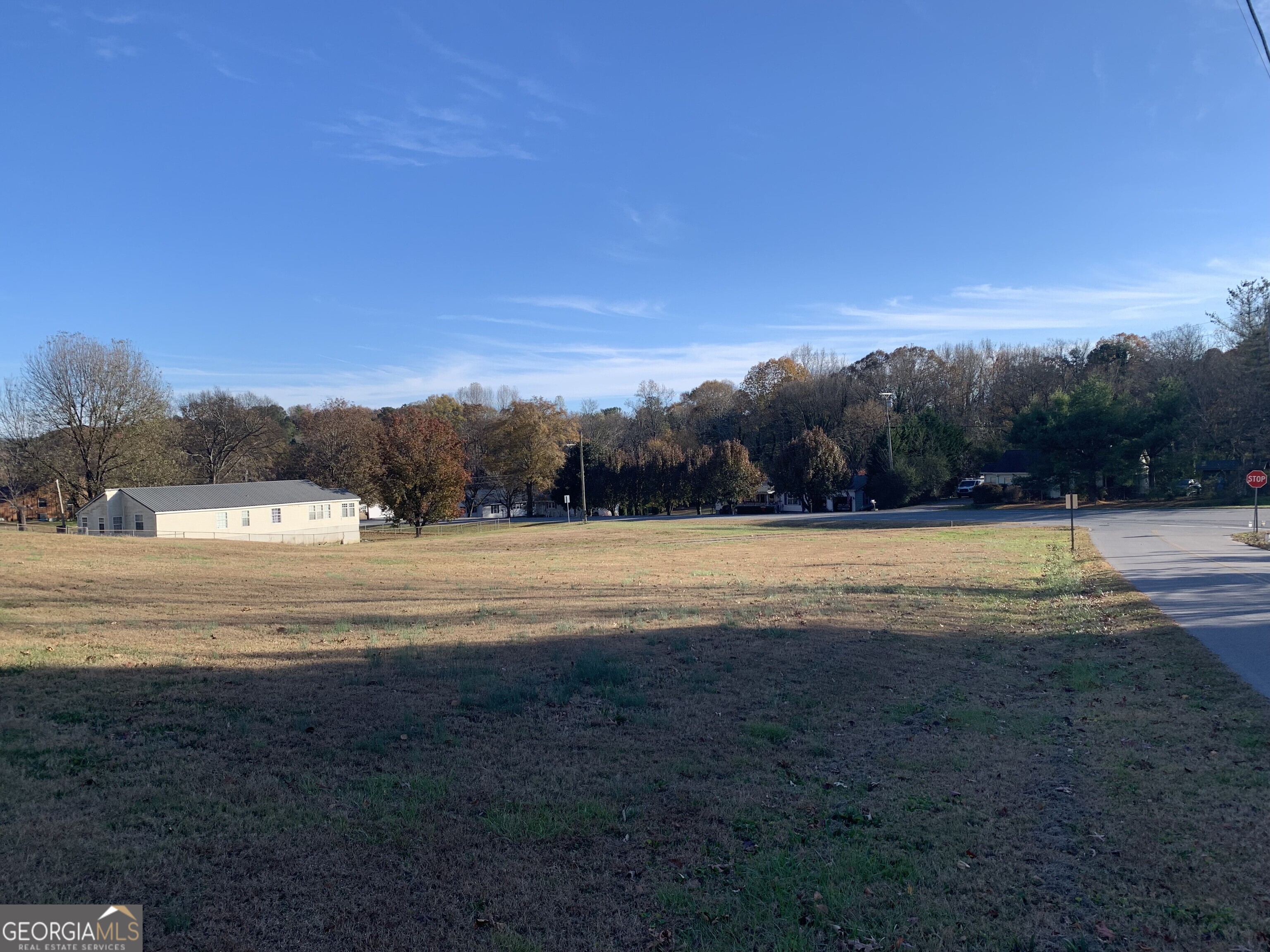 2 Skyline Heights Property Photo 2